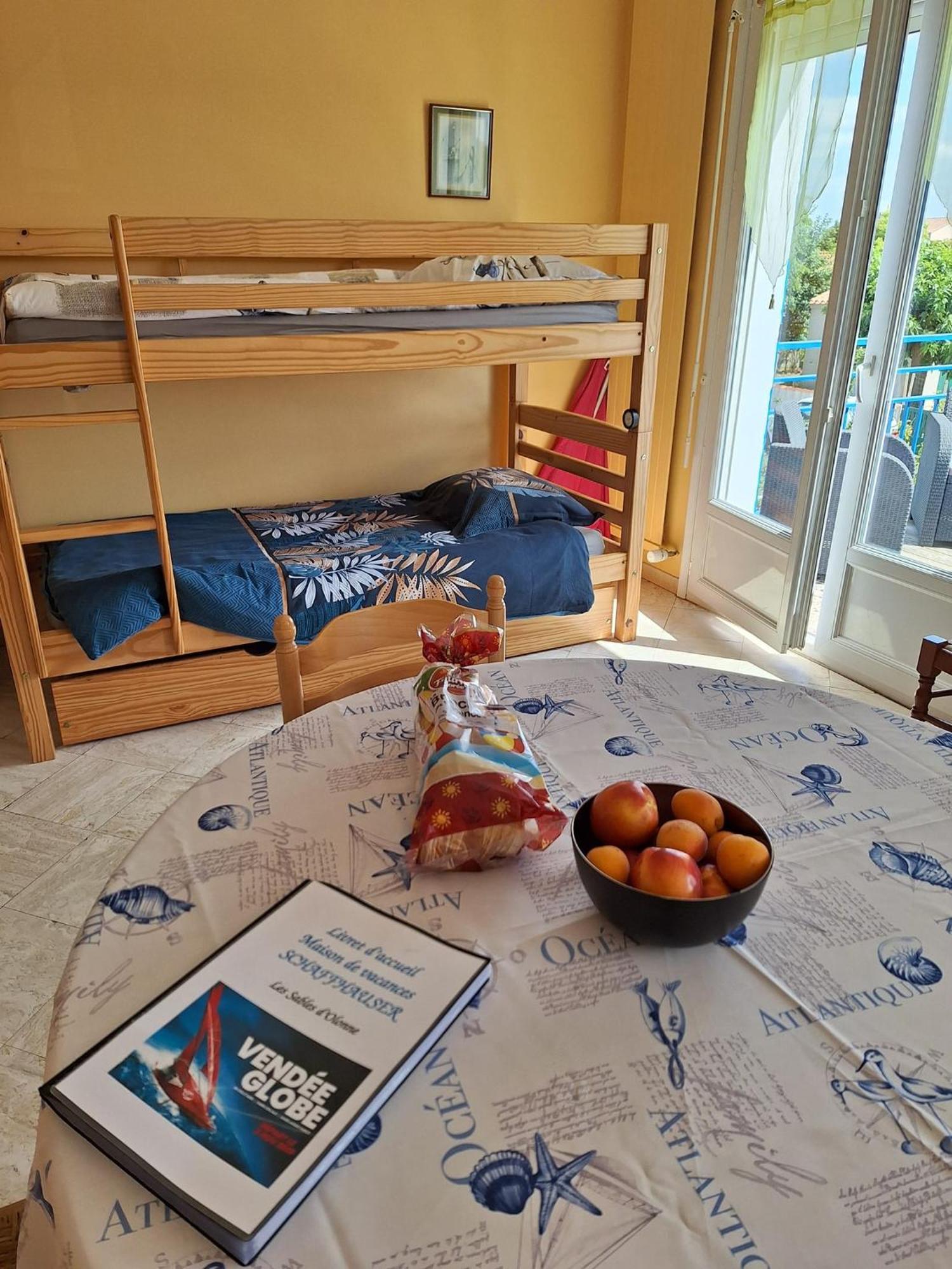 Appartement Schaffhauser 莱萨布勒-多洛讷 外观 照片